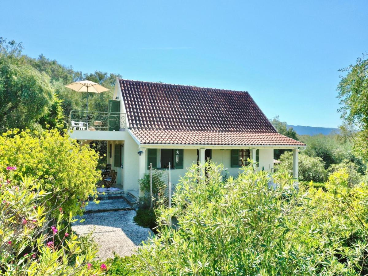 Villa Renas Sweet Near By Dadovillas *